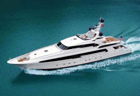 Luxury charter yacht USHER - Cruising